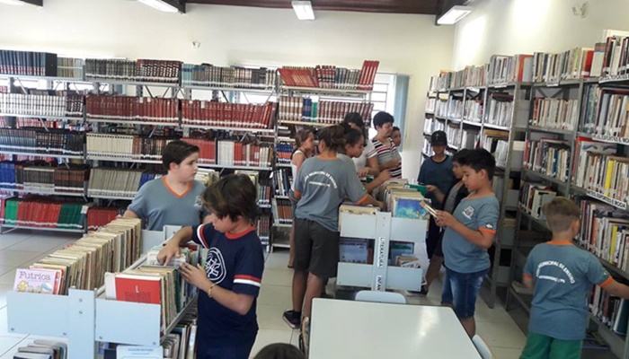 Guaraniaçu - Alunos do Espaço Legal realizam atividades na Biblioteca Municipal