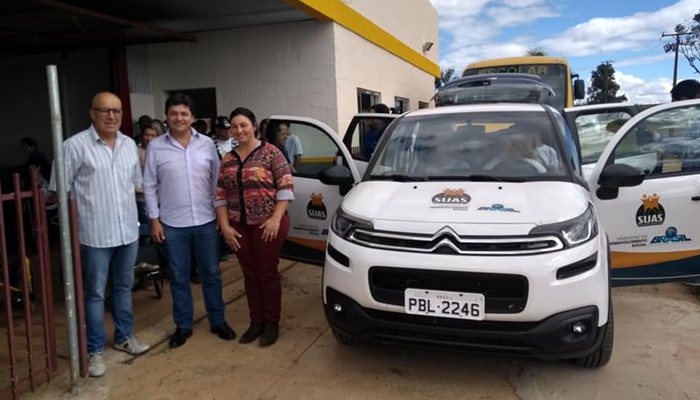 Reserva do Iguaçu - Citroen Aircross já está na Escola Nova Esperança