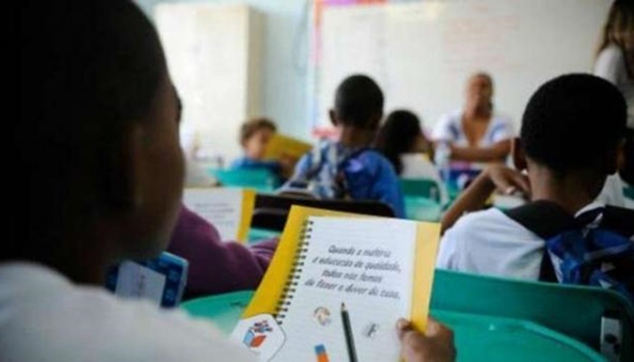 Consulta: município com excesso de gasto com pessoal pode contratar professores
