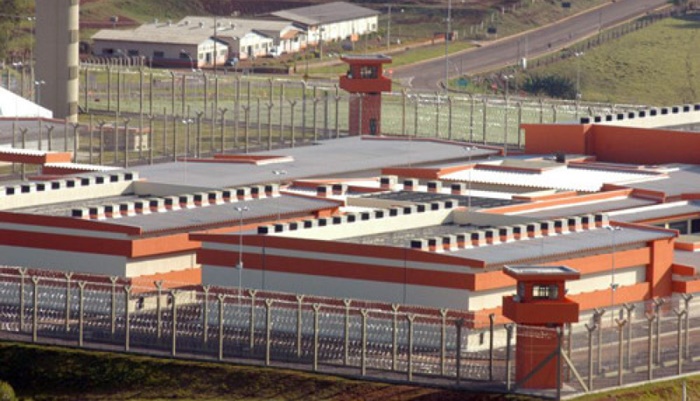 Catanduvas - Detentos da penitenciária federal são transferidos para o MS
