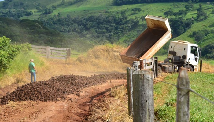 Catanduvas - Manutenção e recuperação de estradas rurais