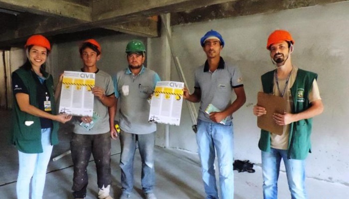 Nova Laranjeiras - Vigilância Sanitária e Nasf realizam campanha de prevenção de acidentes e doenças no trabalho na Construção Civil