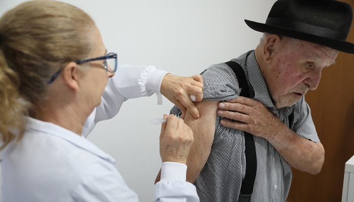 Laranjeiras - Campanha de vacinação contra a gripe segue