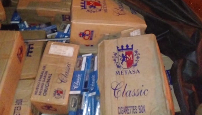 Pinhão - Policia Militar apreende 280 caixas de cigarros do Paraguai em propriedade rural