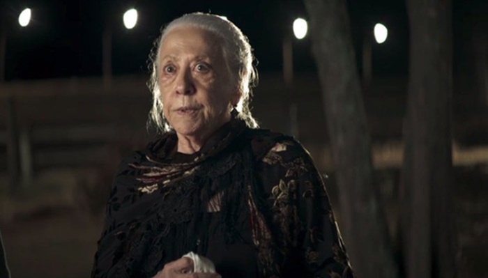 'A Dona do Pedaço': Dulce (Fernanda Montenegro) morre após incendiar a casa dos Matheus