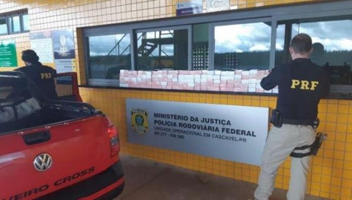 PRF apreende quase R$ 200 mil em celulares contrabandeados, em Cascavel
