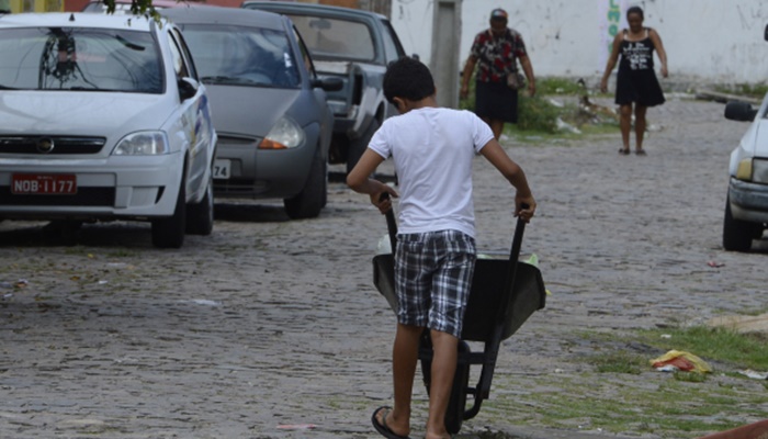 Paraná é o sexto estado do País que mais faz uso do trabalho infantil