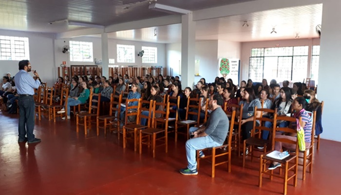 Campo Bonito - Seminário Saúde Integrativa na Escola é realizado