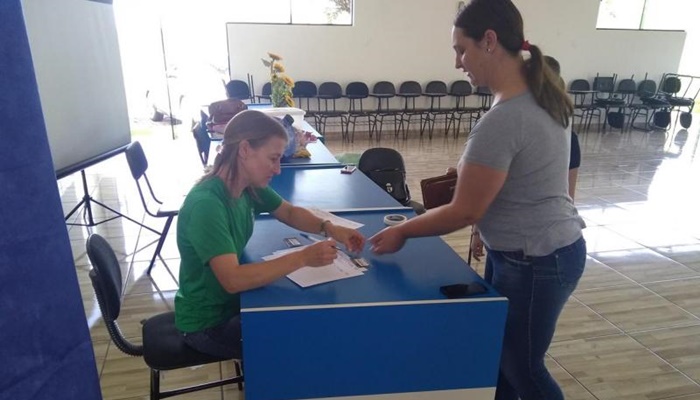 Porto Barreiro - Famílias beneficiárias participam da pesagem do Programa Bolsa Família