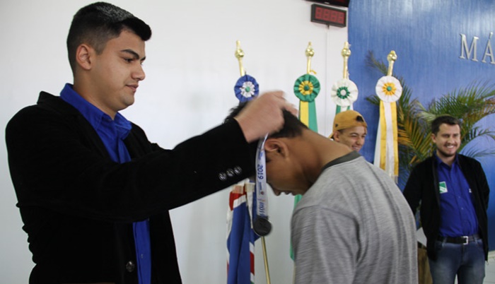 Pinhão - 66º Jogos Escolares do Paraná - Xadrez pinhãoense conquista 19 medalhas