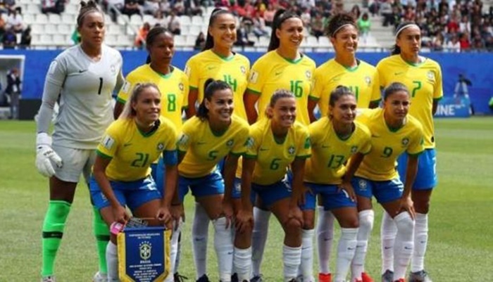 Brasil encara a Itália e busca classificação para as oitavas na Copa
