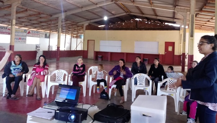 Guaraniaçu - Assistência Social através do CRAS debate com seus assistidos “Os Impactos da Era Digital”