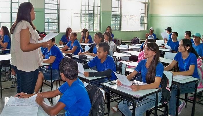 Secretaria Estadual da Educação orienta alunos e confirma que colégios estarão abertos nesta segunda dia 1º
