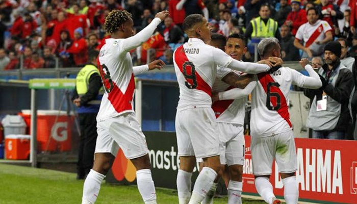 Peru vence o Chile e disputará a final da Copa América contra o Brasil após goleada na fase de grupos