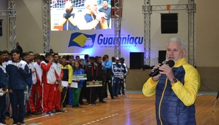 Guaraniaçu - Casa cheia na abertura dos Jogos Abertos