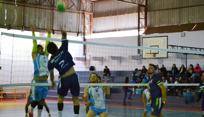 Guaraniaçu - Representantes de casa e de Cascavel garantem permanência na semifinal do vôlei noa JAP'S