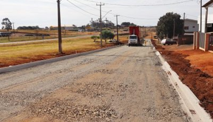 Candói - Pavimentação asfáltica da avenida José Antunes Fabrício é iniciada