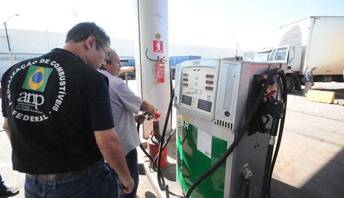 Postos de Combustíveis de algumas cidades da Cantu são fiscalizados após denúncias