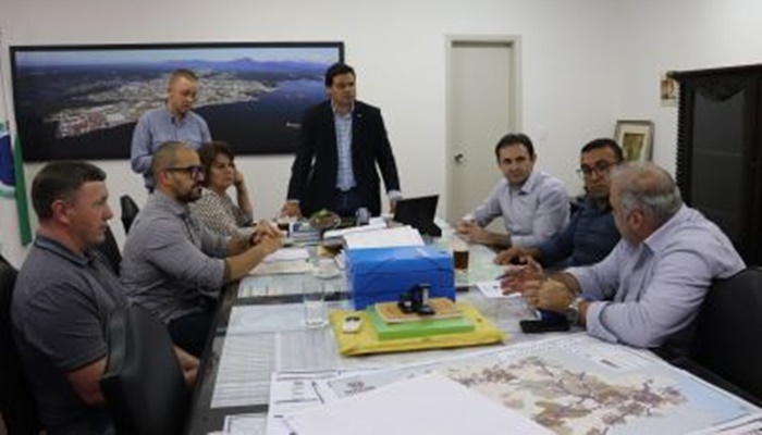 Candói - Readequação do trevo da comunidade da Lagoa Seca é analisada durante reunião em Curitiba