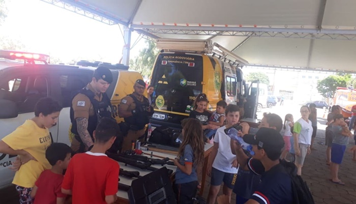 Guaraniaçu - Polícia Militar participa do “Programa Paraná Cidadão”