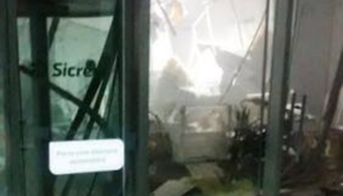 Marginais detonam agência do Sicredi de Nova Cantu durante assalto nessa madrugada