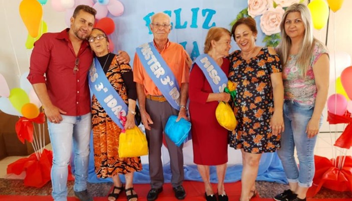 Nova Laranjeiras - Secretaria de Assistência Social realiza atividades em comemoração ao Dia do Idoso