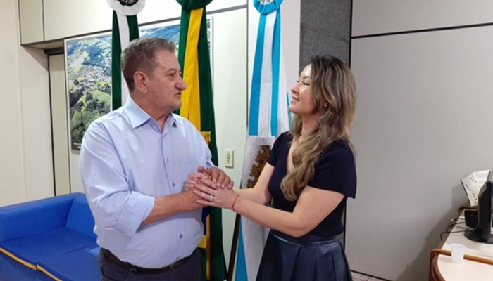 Nova Laranjeiras - Primeira Dama do estado do Paraná visita o município