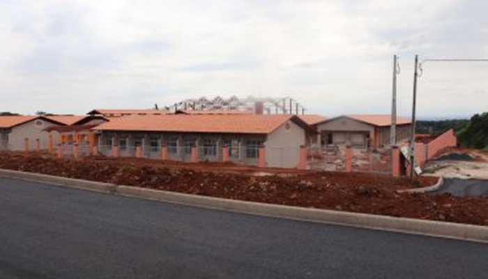 Candói - Com investimento de aproximadamente R$ 4,1 milhões, Escola Municipal Tereza Stavny da Silva está 80% concluída