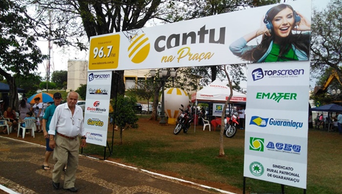 Guaraniaçu - 1º dia do evento " Cantu na Praça" contou com muitos visitantes