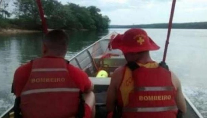 Bombeiros dão início ao 11º dia de buscas por adolescente que caiu no Rio Paraná