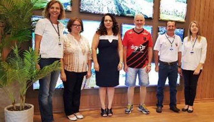 Guaraniaçu - Representantes do Núcleo Regional de Educação visitam o município