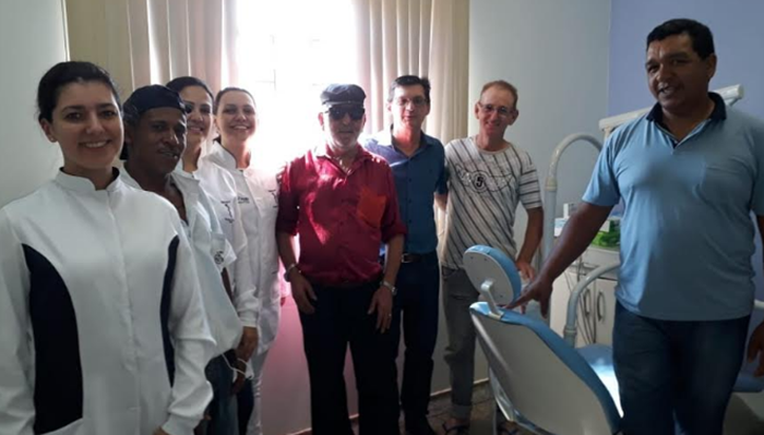 Campo Bonito - Toninho acompanha a entrega de próteses dentárias através do programa Brasil Sorridente