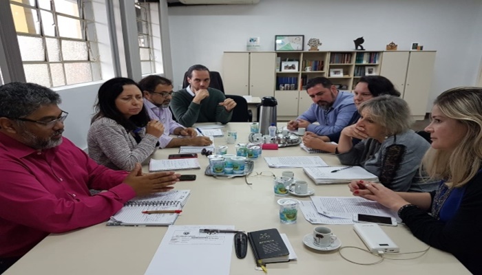 APP-Sindicato denuncia o retrocesso na educação pública do Paraná