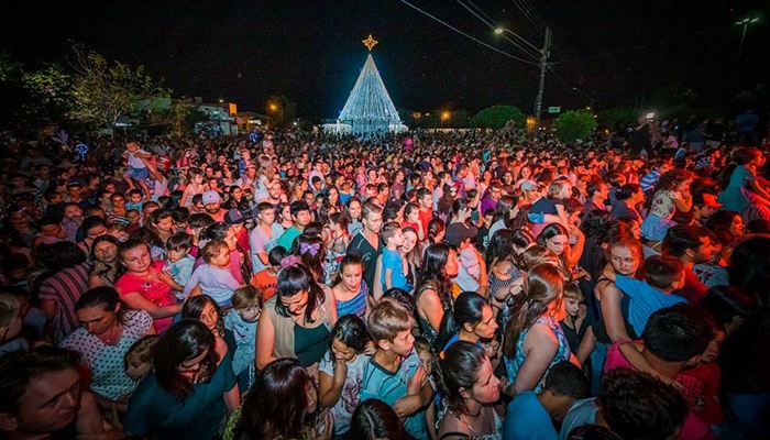 Guaraniaçu - Foi com emoção e grande participação popular a Abertura Campanha Natal Iluminado deste Ano