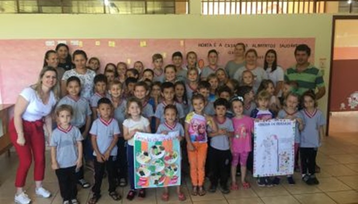 Candói - Projeto ‘Comida de Verdade’ é realizado nas escolas municipais
