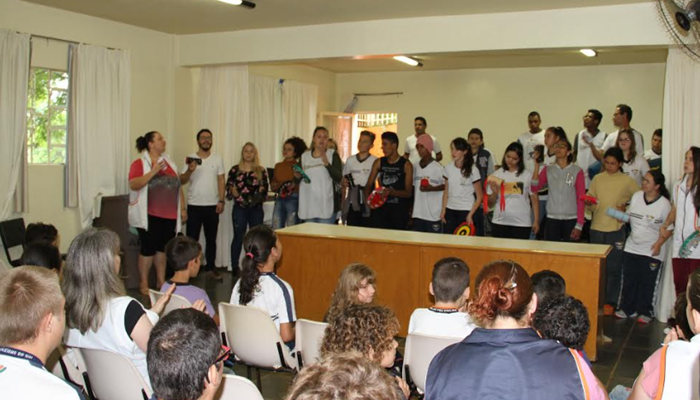 Laranjeiras - UFFS: Projeto "Dó, Ré, Mi, Fazendo Som" encerra atividades com apresentações musicais