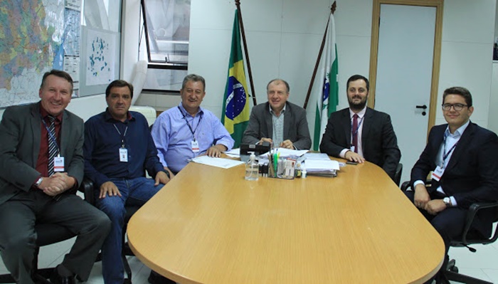 Nova Laranjeiras - Município iniciará obras de asfalto na sede e no Distrito Guarani