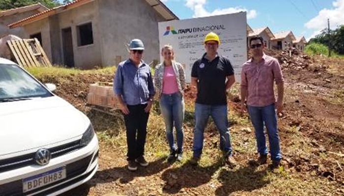 Guaraniaçu - Representantes da Cohapar visitam o município