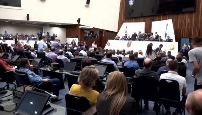 Deputados debatem proposta de extinção de cidades com menos de 5 mil pessoas