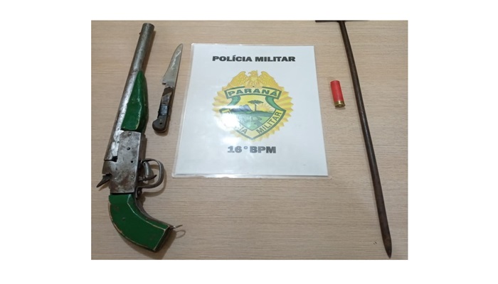 Pinhão - Indivíduo armado atira contra jovens; causa danos e acaba preso