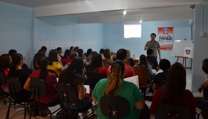 Pinhão - Secretaria de Educação realiza Formação com professores