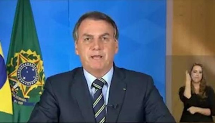 Bolsonaro pede fim de fechamento de comércio e de isolamento social