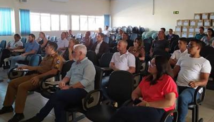 Guaraniaçu - Lideranças se reúnem para debater ações contra o Coronavírus