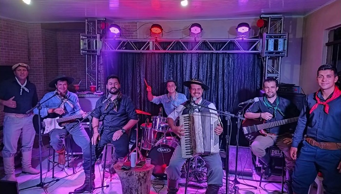 Campo Bonito - Em Live Gaudéria, Grupo Balanço do Campo leva musica gaúcha e encurta distâncias a brasileiros que moram fora do país