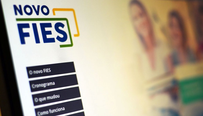 Governo prorroga prazo para renovação de contratos do Fies