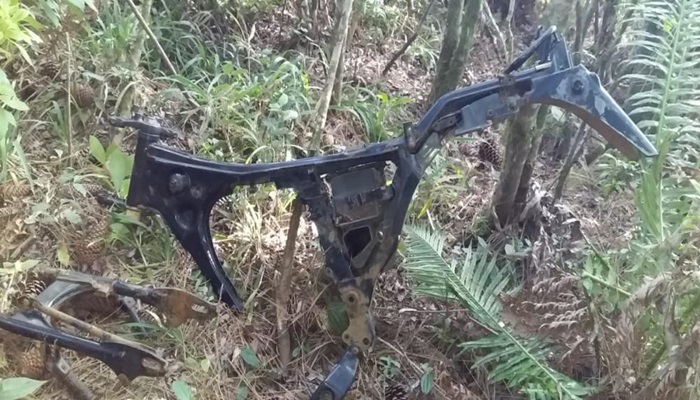 Reserva do Iguaçu - Homem encontra chassi de motos furtadas