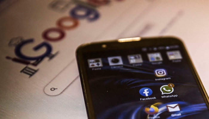 Celular é o principal meio de acesso à internet no país