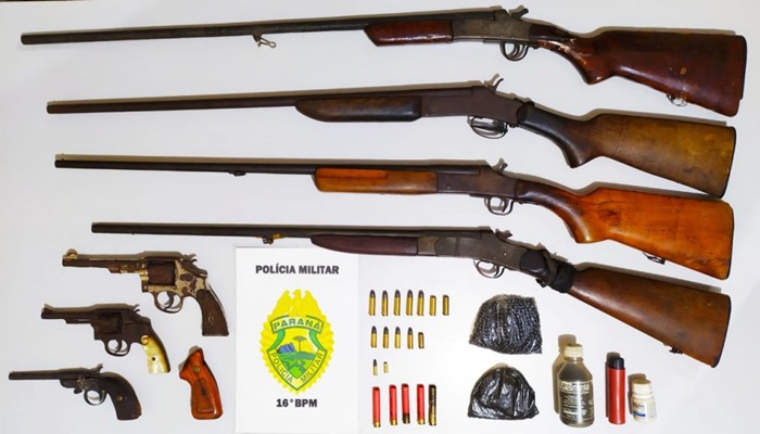 Pinhão - Polícia Militar apreende oito armas nesta segunda