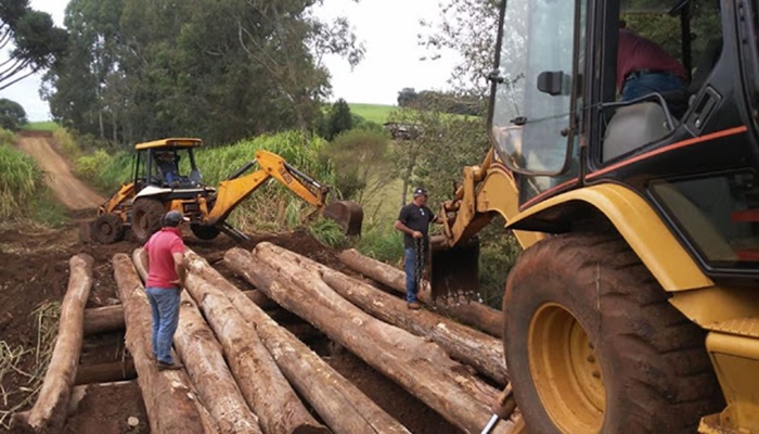 Porto Barreiro - Secretaria de Viação e Obras Recupera ponte em Guarani do Cristo Rei