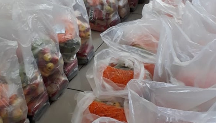Pinhão - Prefeitura realiza entrega de novos kits de alimentação para famílias de alunos da rede municipal de ensino